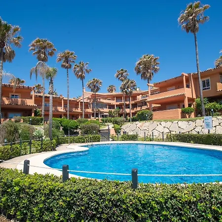 Fantastic Beachfront Апартаменты *