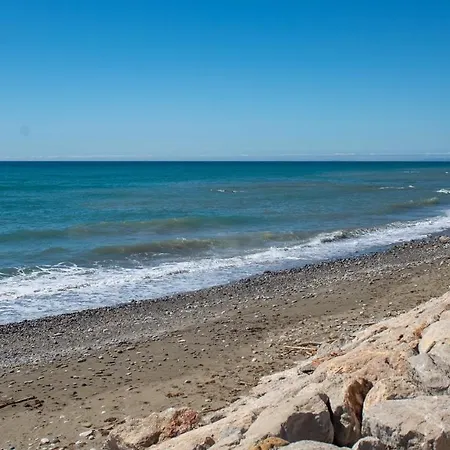 Fantastic Beachfront Διαμέρισμα